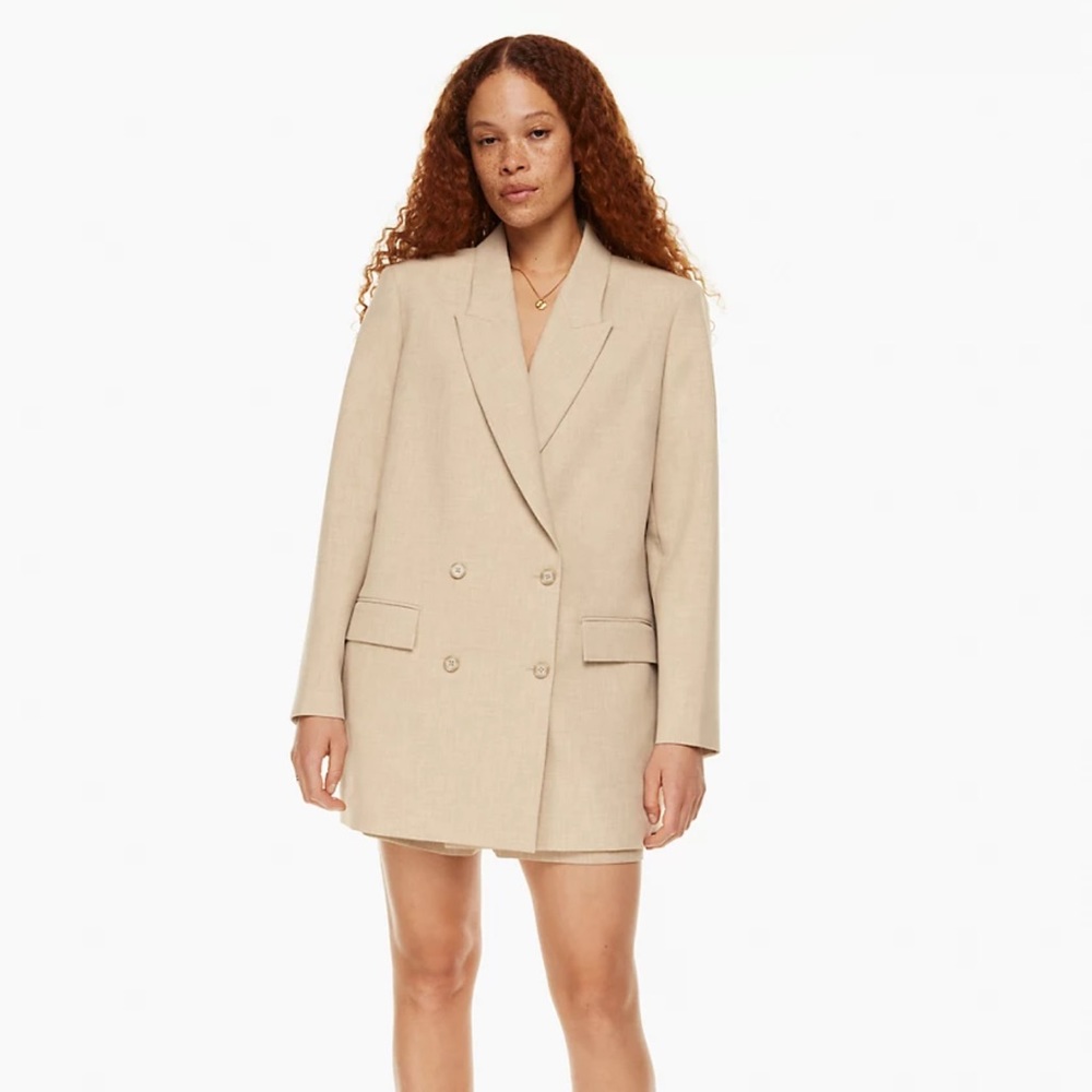 Aritzia “Cherrelle” blazer beige XS